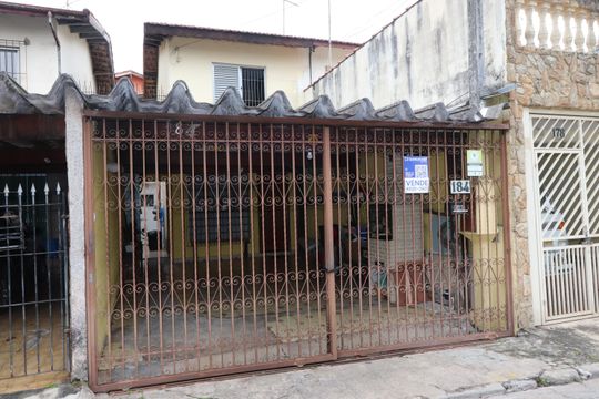 Fachada de casa à venda com 2 quartos, 120m² em Vila Anadir, São Paulo