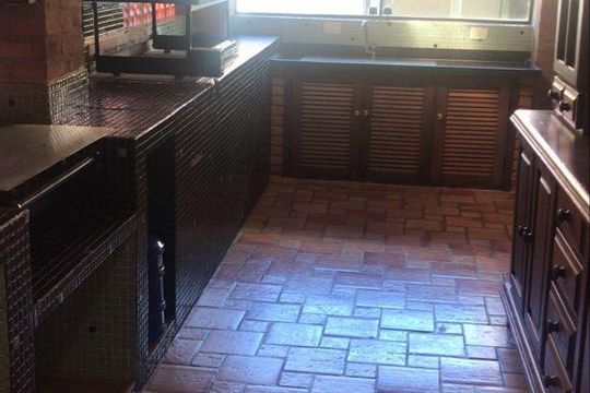 Cozinha de casa à venda com 5 quartos, 386m² em Parque Xangrilá, Campinas