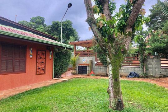 Área Externa de casa à venda com 5 quartos, 386m² em Parque Xangrilá, Campinas