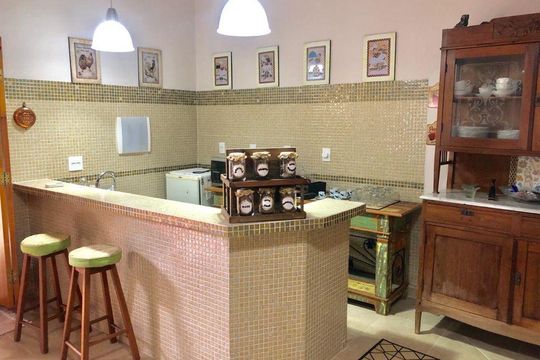 Sala de casa à venda com 5 quartos, 386m² em Parque Xangrilá, Campinas