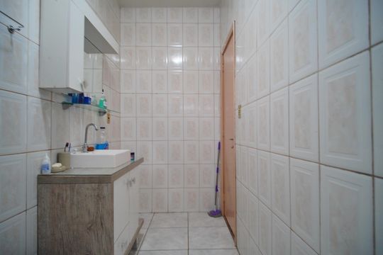 Banheiro de apartamento para alugar com 2 quartos, 60m² em Vila Rosa, Novo Hamburgo