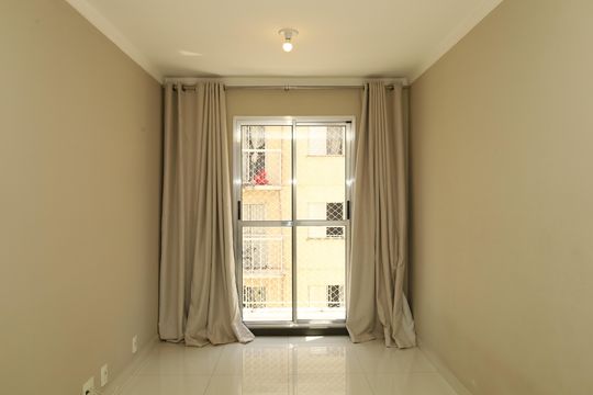 Sala de apartamento à venda com 2 quartos, 53m² em Itaquera, São Paulo