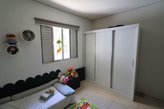 Quarto de casa à venda com 2 quartos, 125m² em Vila Osasco, Osasco