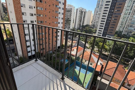 Varanda da Sala/Cozinha de kitnet/studio à venda com 1 quarto, 27m² em Campo Belo, São Paulo