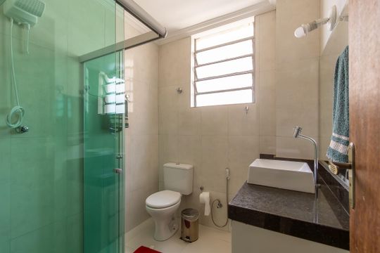 Banheiro Social de apartamento para alugar com 2 quartos, 110m² em Santa Branca, Belo Horizonte