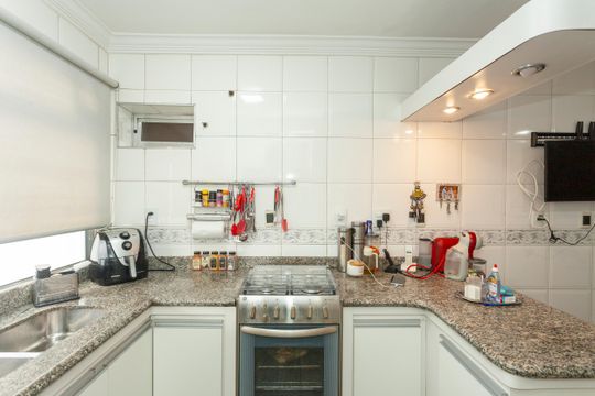 Cozinha de apartamento à venda com 3 quartos, 88m² em Vila Campo Grande, São Paulo