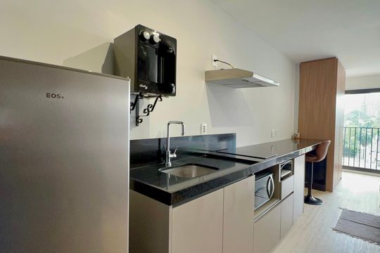 Cozinha de kitnet/studio para alugar com 1 quarto, 27m² em Sumaré, São Paulo