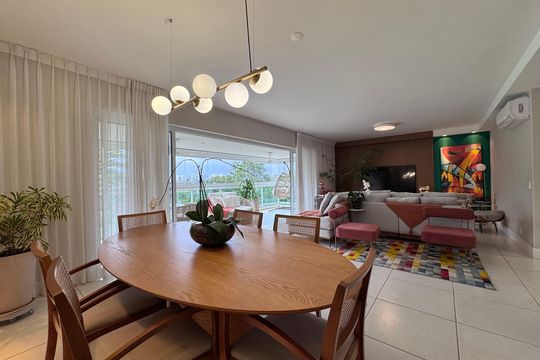 Apartamento à venda com 3 quartos, 227m² em Barra da Tijuca, Rio de Janeiro
