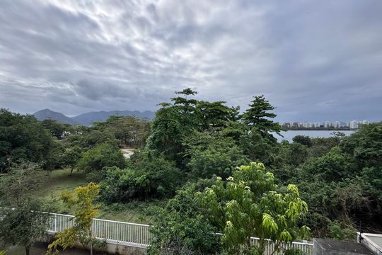 Varanda - Vista de apartamento à venda com 3 quartos, 227m² em Barra da Tijuca, Rio de Janeiro
