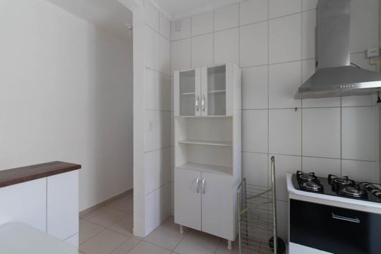 Cozinha e Área de Serviço de apartamento para alugar com 3 quartos, 74m² em Cidade Baixa, Porto Alegre