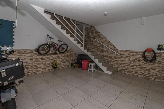 Área comum de casa à venda com 3 quartos, 230m² em Jardim Climax, São Paulo