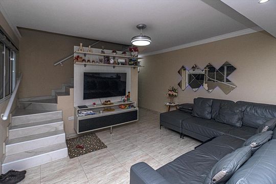 Casa à venda com 3 quartos, 230m² em Jardim Climax, São Paulo