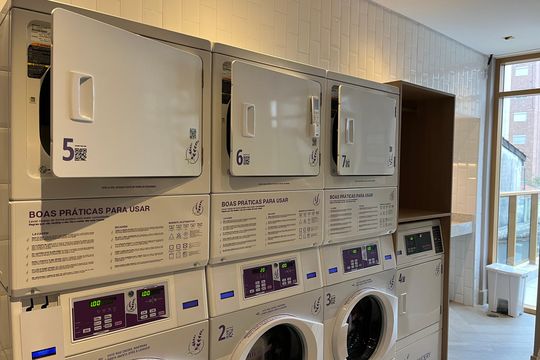 Lavanderia de kitnet/studio para alugar com 1 quarto, 27m² em Barra Funda, São Paulo
