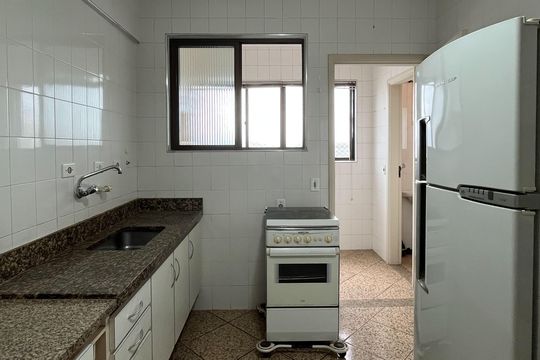 Cozinha de apartamento para alugar com 1 quarto, 88m² em Ponta da Praia, Santos