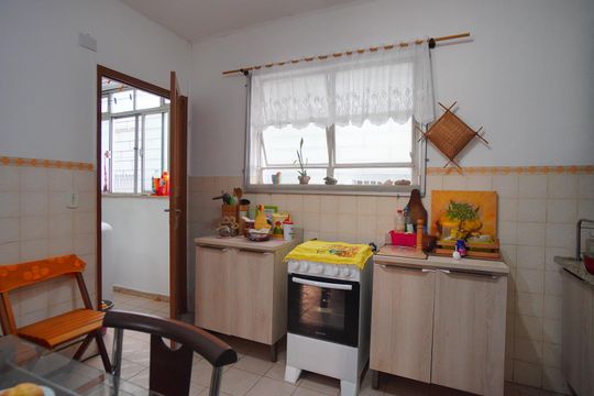 Cozinha de apartamento para alugar com 3 quartos, 89m² em Bom Jesus, Porto Alegre