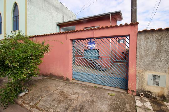 Fachada de casa para alugar com 2 quartos, 350m² em Vila Barcelona, Sorocaba