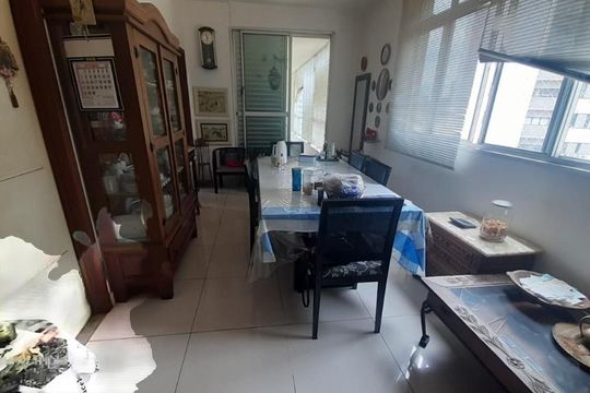 Apartamento à venda com 4 quartos, 140m² em Santa Lúcia, Belo Horizonte