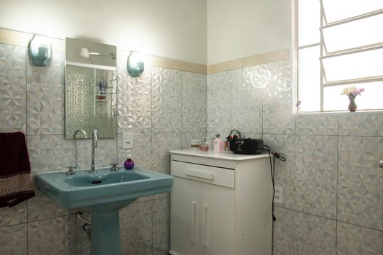 Banheiro de casa à venda com 2 quartos, 120m² em Vila Clementino, São Paulo