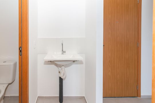 Banheiro de apartamento à venda com 2 quartos, 37m² em Lapa, São Paulo