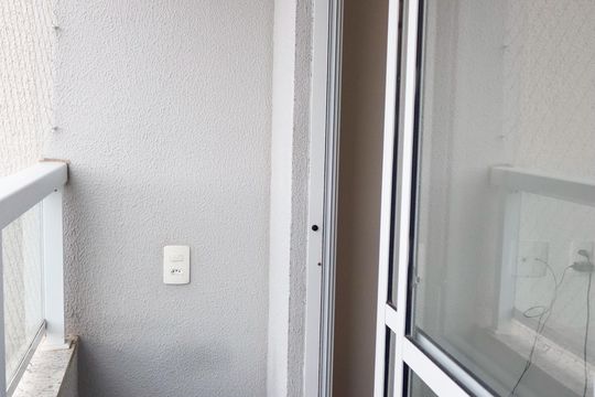 Sacada de apartamento para alugar com 2 quartos, 46m² em Piratininga, Osasco