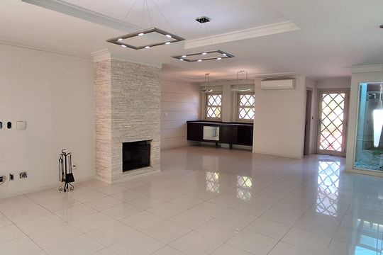 Casa para alugar com 4 quartos, 420m² em Mauá, São Caetano do Sul