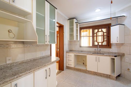 Cozinha de casa para alugar com 4 quartos, 325m² em Marechal Rondon, Canoas