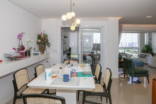 Sala de apartamento à venda com 4 quartos, 241m² em Água Branca, São Paulo