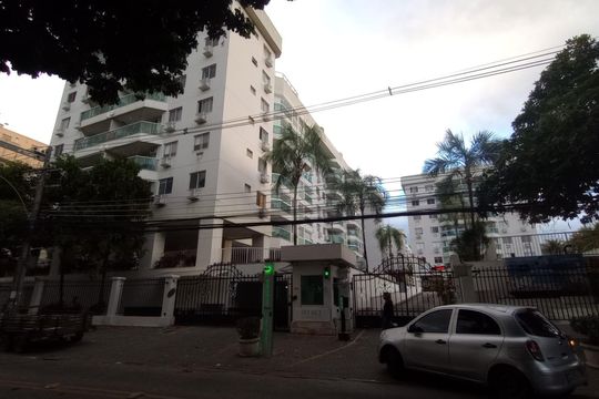 Fachada de apartamento à venda com 3 quartos, 110m² em Taquara, Rio de Janeiro