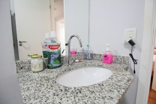 Banheiro Social de apartamento à venda com 3 quartos, 70m² em Jardim Parque Morumbi, São Paulo