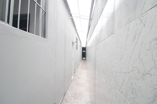 Corredor de apartamento para alugar com 1 quarto, 25m² em Cidade Dutra, São Paulo
