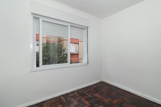 Apartamento para alugar com 1 quarto, 33m² em Jardim Itu, Porto Alegre
