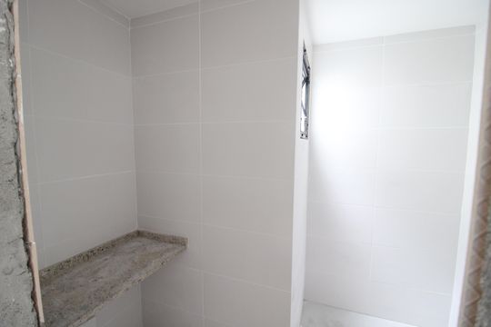 Banheiro de apartamento à venda com 2 quartos, 45m² em Vila Paulista, Guarulhos