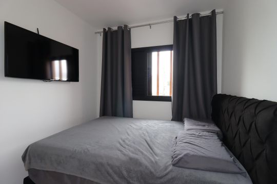 Quarto 2 de apartamento à venda com 2 quartos, 45m² em Vila Scarpelli, Santo André