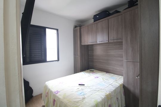 Quarto 1 de apartamento para alugar com 2 quartos, 42m² em Jardim Prudência, São Paulo