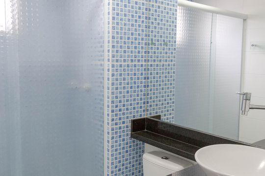 Banheiro de apartamento para alugar com 2 quartos, 44m² em Jardim Gracinda, Guarulhos