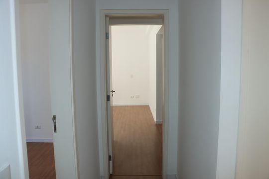 Corredor de apartamento para alugar com 3 quartos, 125m² em Vila Bonfim, Embu das Artes