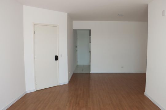 Sala de apartamento para alugar com 3 quartos, 125m² em Vila Bonfim, Embu das Artes
