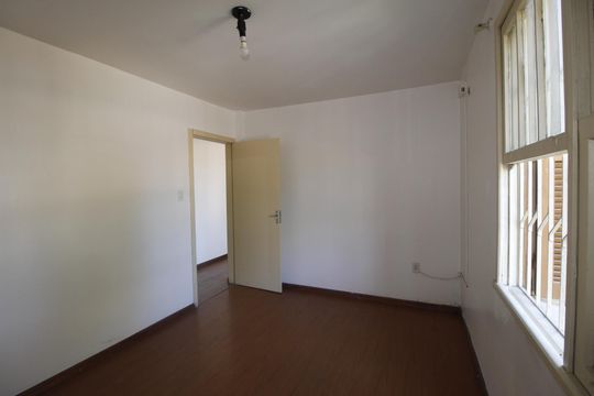 Quarto 1 de apartamento à venda com 2 quartos, 66m² em Petrópolis, Porto Alegre