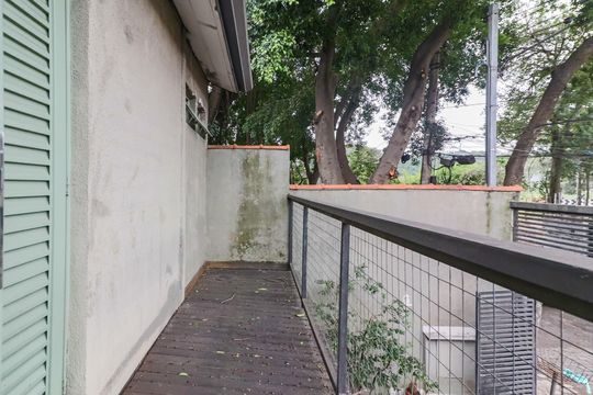Varanda da Suíte 3 de casa para alugar com 3 quartos, 240m² em Jardim Trussardi, São Paulo