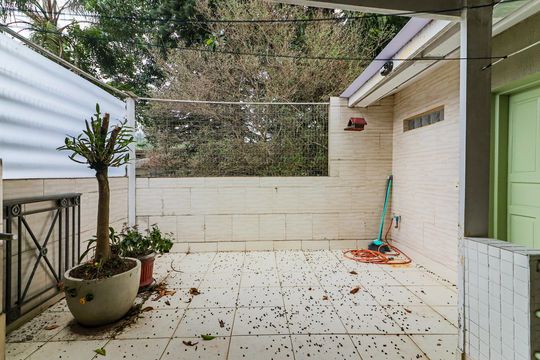 Churrasqueira de casa para alugar com 3 quartos, 240m² em Jardim Trussardi, São Paulo
