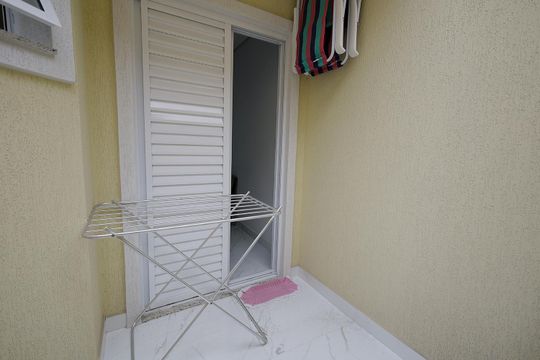 Sacada de apartamento à venda com 3 quartos, 85m² em Pinheirinho, Santo André