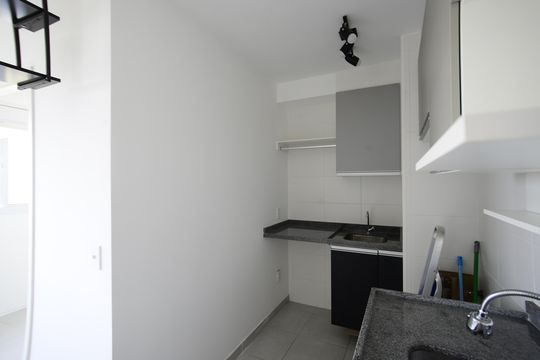 Cozinha de apartamento à venda com 2 quartos, 34m² em Cambuci, São Paulo