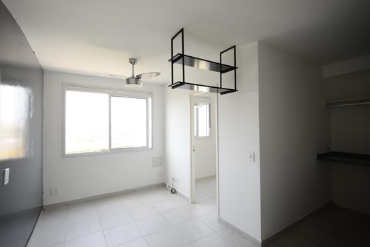 Apartamento à venda com 2 quartos, 34m² em Cambuci, São Paulo