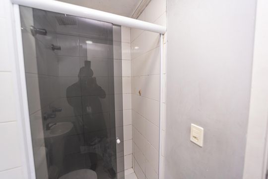 Banheiro Social de apartamento à venda com 2 quartos, 40m² em Jardim Sao Francisco (zona Leste), São Paulo