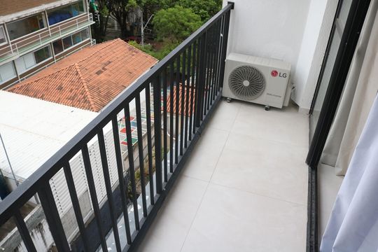 Varanda de kitnet/studio à venda com 1 quarto, 26m² em Barra Funda, São Paulo