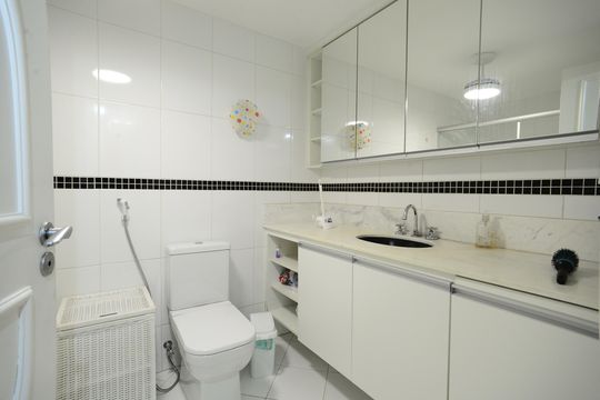 Banheiro de apartamento à venda com 2 quartos, 86m² em Cambuci, São Paulo