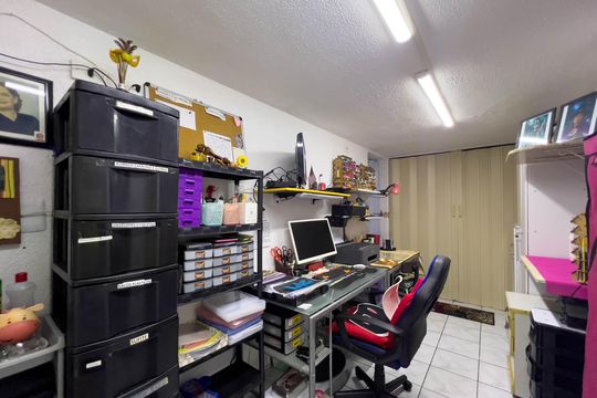 Escritório de casa à venda com 3 quartos, 200m² em Cambuci, São Paulo