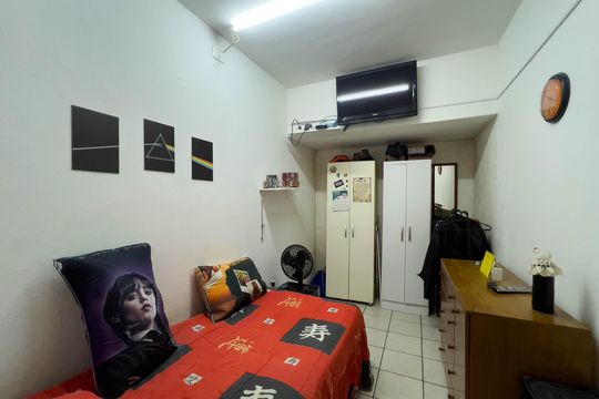 Edicula de casa à venda com 3 quartos, 200m² em Cambuci, São Paulo