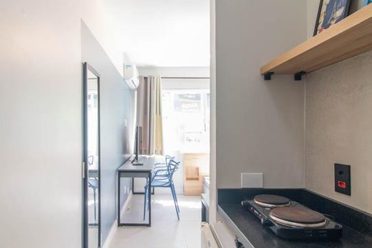 Cozinha  de apartamento à venda com 1 quarto, 20m² em Centro Histórico, Porto Alegre