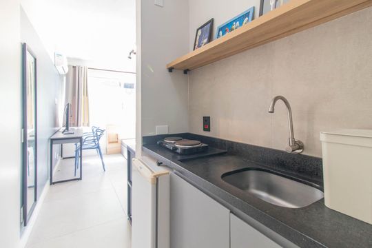 Cozinha  de apartamento à venda com 1 quarto, 20m² em Centro Histórico, Porto Alegre